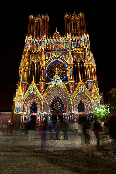 ランス大聖堂 - paris france notre dame night ile de la cite ストックフォトと画像