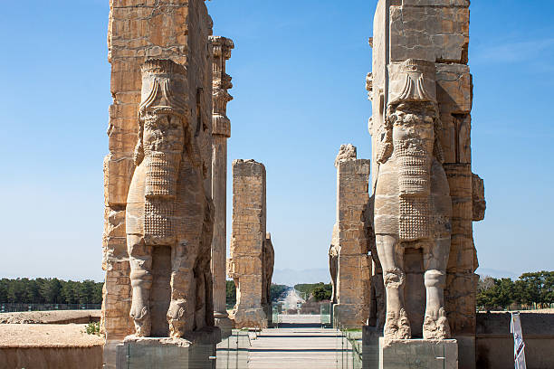 ruínas da antiga persépolis - gateway of xerxes - fotografias e filmes do acervo