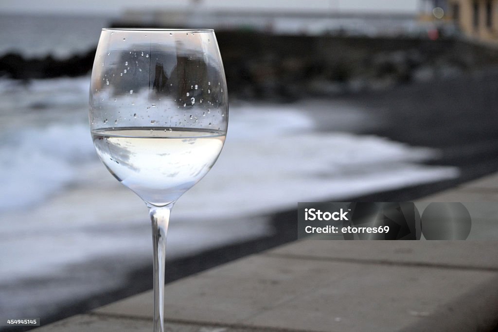 Bateau dans le verre - Photo de Alcoolisme libre de droits