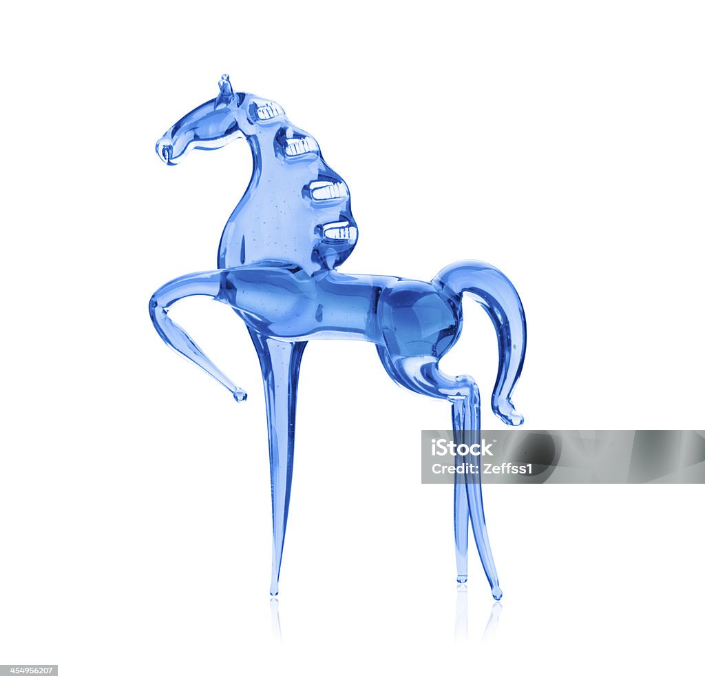 Cheval du verre bleu, isolé sur fond blanc - Photo de Cheval libre de droits