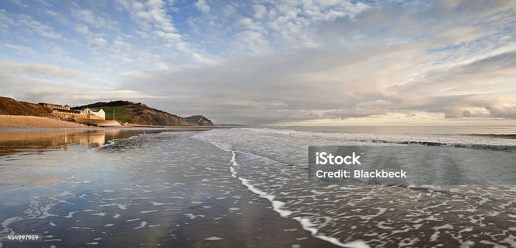 夕暮れの Charmouth ドーセットジュラシック海岸 - なだらかな起伏のある地形のロイヤリティフリーストックフォト