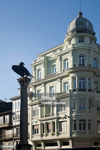 Foto de Sto Domingo Square Lugo Espanha e mais fotos de stock de Província de Lugo - Província de Lugo, Águia, Agência imobiliária