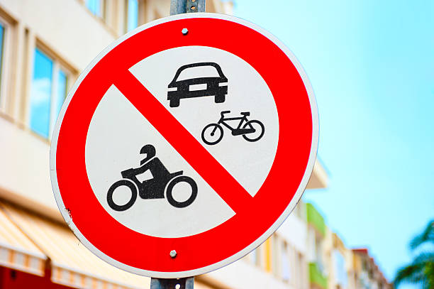 istock symbol denoting the pedestrian zone 455022645