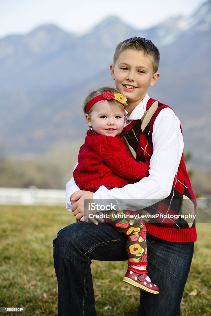 Bruder und Schwester - Lizenzfrei 12-13 Jahre Stock-Foto