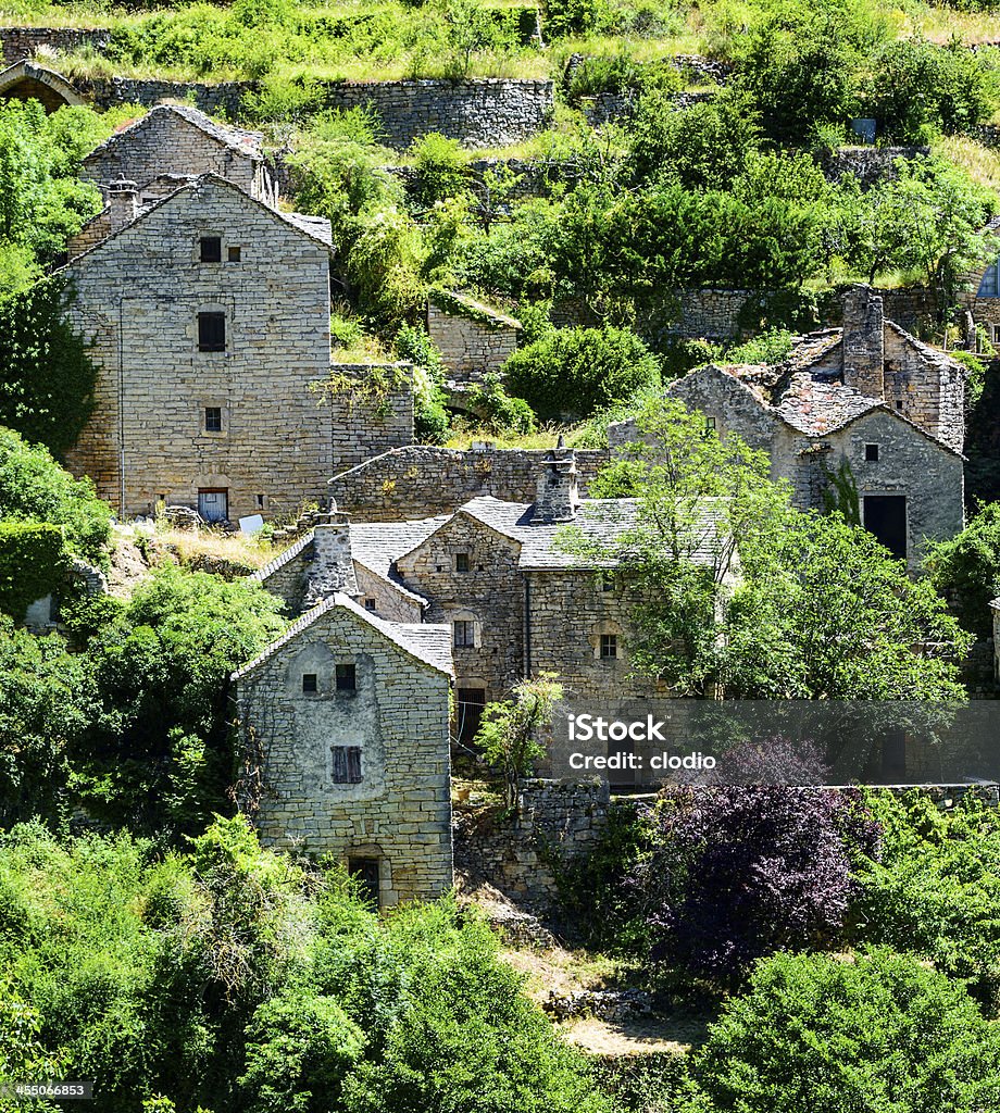 Gorges du Tarn, village Gorges du Tarn (Lozere, Linguedoc-Roussillon, France), famous canyon at summer: historic village Color Image Stock Photo