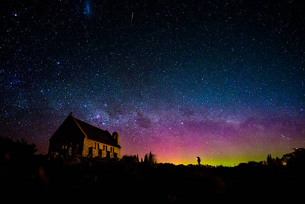 aurora austral e via láctea, igreja do bom pastor - australis imagens e fotografias de stock