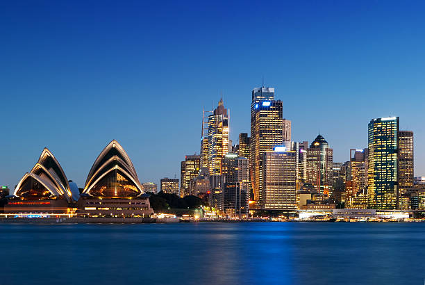 sydney skyline-kirribilli (blau) - sydney australia australia sydney opera house skyline stock-fotos und bilder