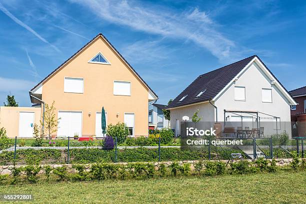 Residential Apartments Mit Garten Stockfoto und mehr Bilder von Einfamilienhaus - Einfamilienhaus, Deutschland, Wohnhaus