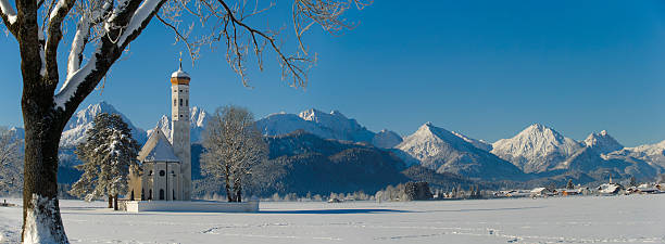 paisagem panorâmica da baviera no inverno - st colomans church - fotografias e filmes do acervo