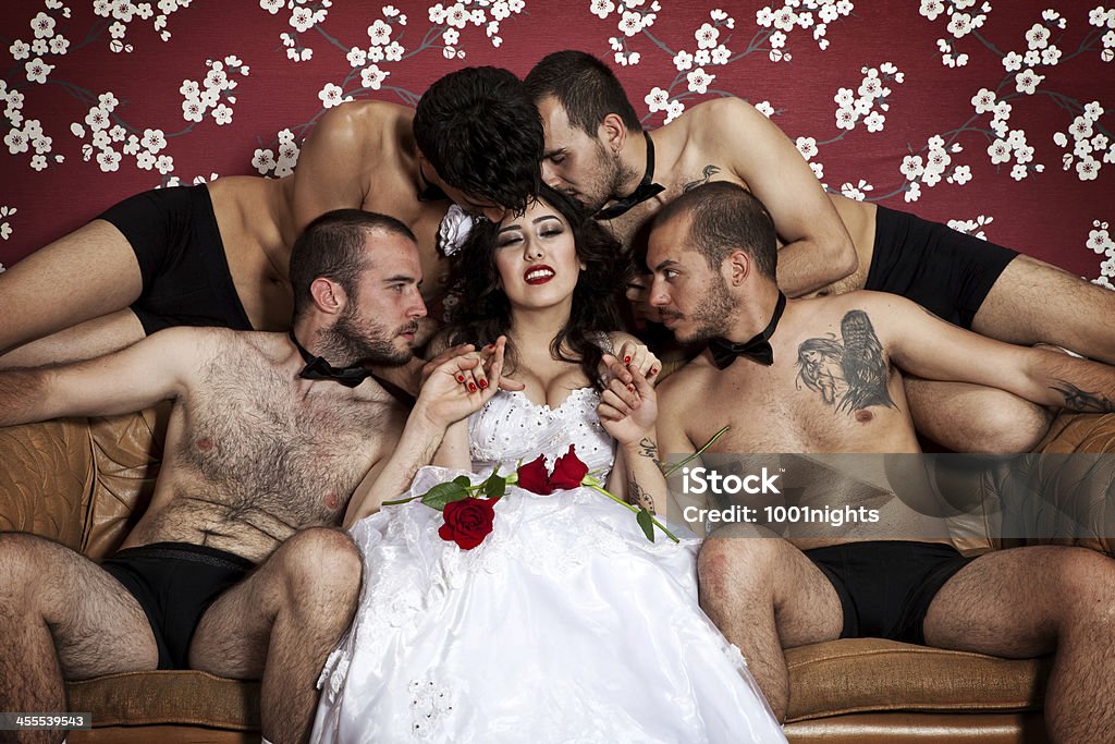 Una novia cuatro tanto - Foto de stock de Adulto libre de derechos