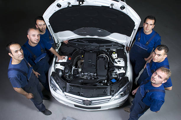 istock auto mechanic team-thumbs up 455612661