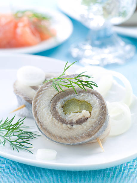 серебристая rollmops - rollmops стоковые фото и изображения