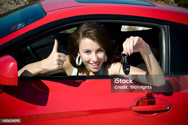Feliz Motorista - Fotografias de stock e mais imagens de Carro - Carro, Cliente, Felicidade