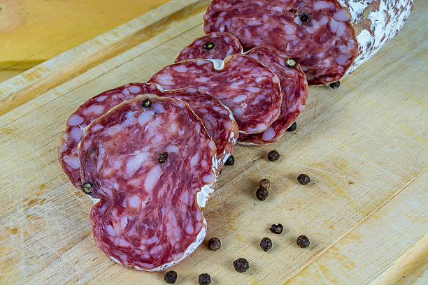 salame - salami chorizo sausage sopressata foto e immagini stock
