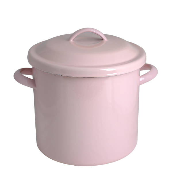 istock Covered Casserole In Steel Isolated 455847015