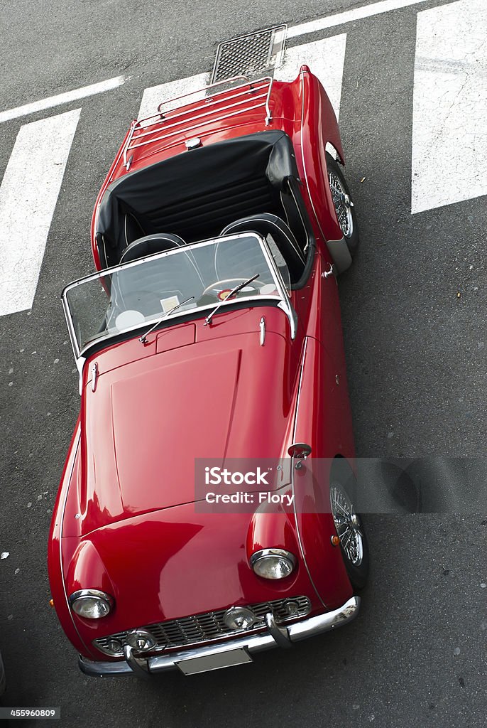 Czerwony Samochód zabytkowy - Zbiór zdjęć royalty-free (Samochód kolekcjonerski)