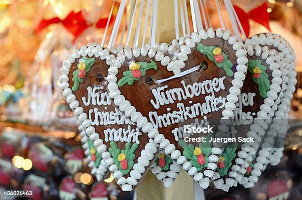 진저브레드 심장 뉘르베르크 크리스마스 시장 뉘른베르크에 대한 스톡 사진 및 기타 이미지 - 뉘른베르크, 크리스마스 시장, 음식