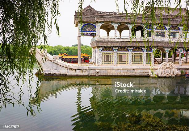 Marmorboot Im Sommerpalast Peking Stockfoto und mehr Bilder von Trauerweide - Trauerweide, Alt, Altertümlich