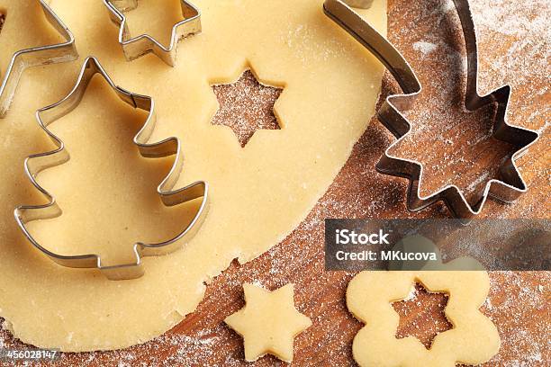 Narodzenia Do Pieczenia - zdjęcia stockowe i więcej obrazów Boże Narodzenie - Boże Narodzenie, Ciastko shortbread, Aranżacja