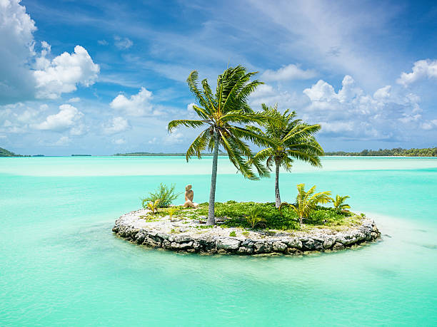 istock Bora-Bora Lagoon Islet Tiki Statue Welcome Sign 456068057