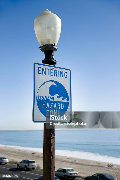 津波の危険区域標識 - 主要道路のストックフォトや画像を多数ご用意 - 主要道路, 事故・災害, 交通輸送