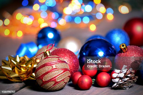 Natal - Fotografias de stock e mais imagens de Arte - Arte, Arte e Artesanato - Arte visual, Bola de Árvore de Natal