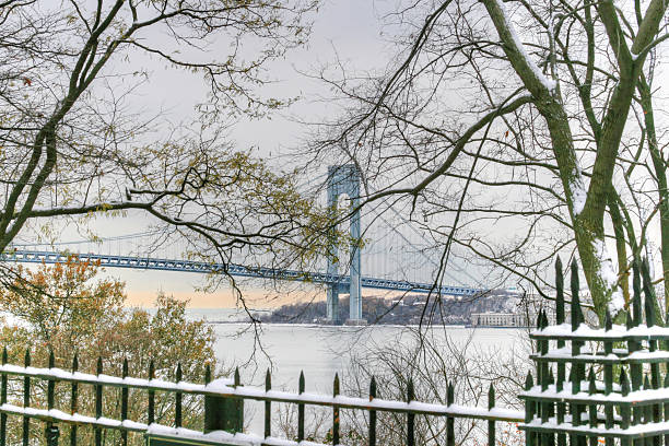 ponte di verrazano-narrows, new york - decked foto e immagini stock