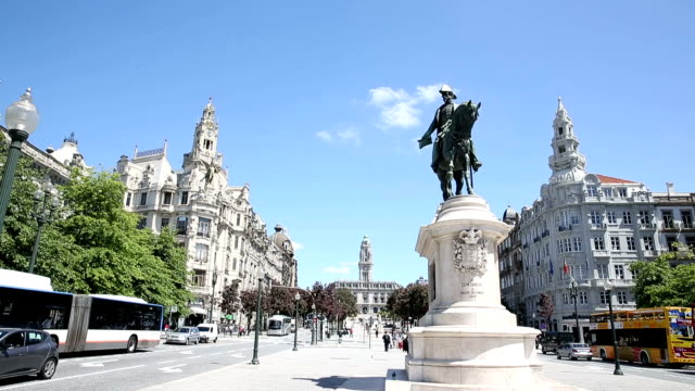 VDO :Portugal. Porto - the main square