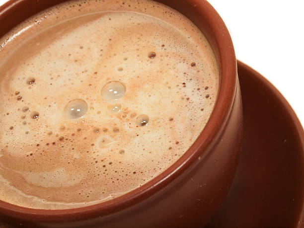 eine tasse cappuccino kaffee. nahaufnahme - biscotti coffee cappuccino latté stock-fotos und bilder