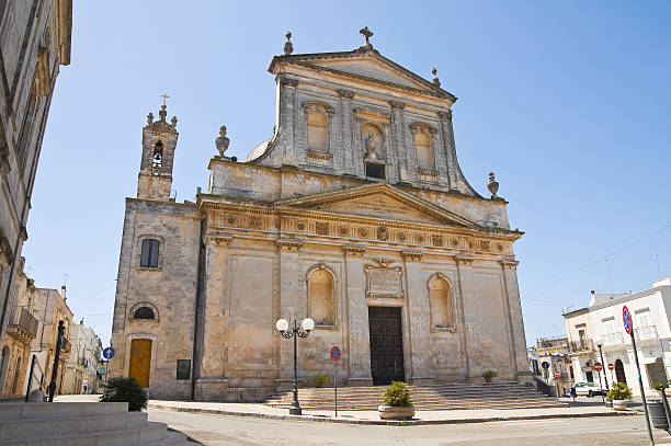 chiesa di san rocco.  ceglie messapica. puglia.  italia. - messapica foto e immagini stock