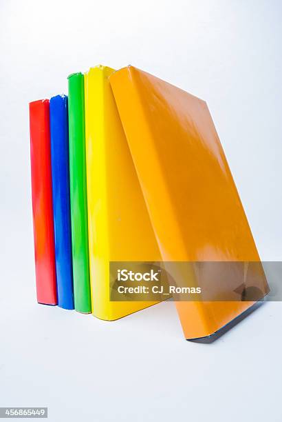 Colorido Real De Libros Sobre Fondo Blanco Foto de stock y más banco de imágenes de Amarillo - Color - Amarillo - Color, Aprender, Azul