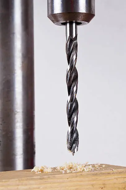 Drill-bit with timber resting