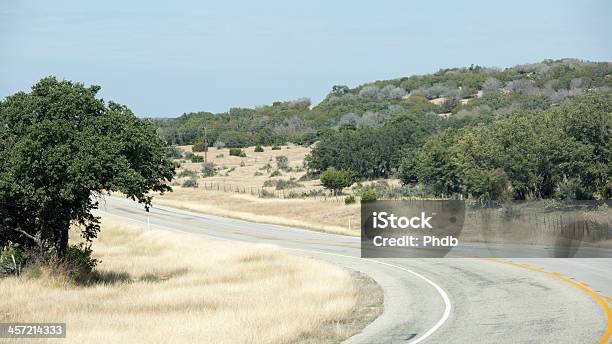 Estrada 377 - Fotografias de stock e mais imagens de Acampar - Acampar, Alfalto, Ao Ar Livre