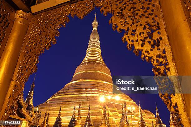 쉐다곤 파고다 Yangon Myanmar 0명에 대한 스톡 사진 및 기타 이미지 - 0명, 건축, 건축물