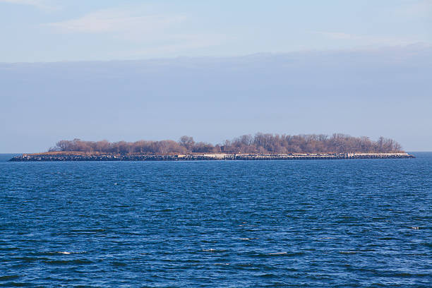 hoffman island, a new york city - new york state new york city vanishing point national landmark foto e immagini stock