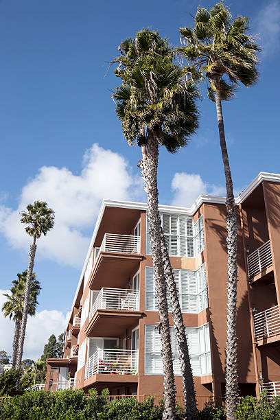 istock California Apartment Building 457482691