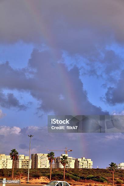 Regenbogen Stockfoto und mehr Bilder von Bauwerk - Bauwerk, Blau, Bunt - Farbton