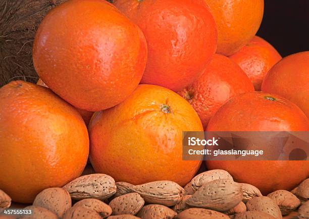 Naranjas Foto de stock y más banco de imágenes de Agricultura - Agricultura, Alimento, Belleza de la naturaleza