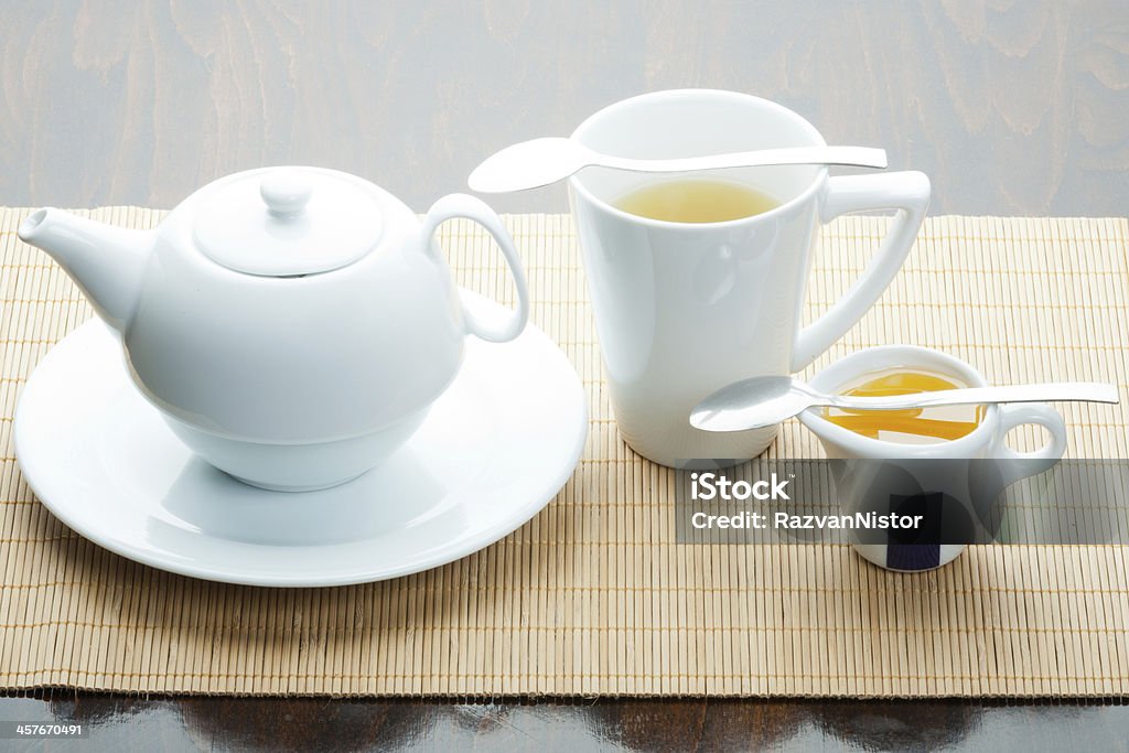 お茶のセット - カップのロイヤリティフリーストックフォト