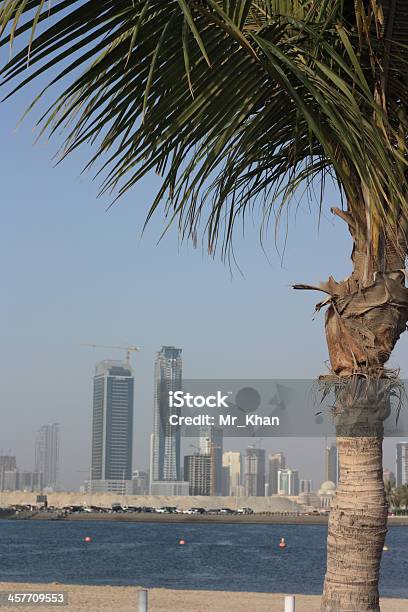 Foto de Dubai e mais fotos de stock de Apartamento - Apartamento, Arquitetura, Arranha-céu
