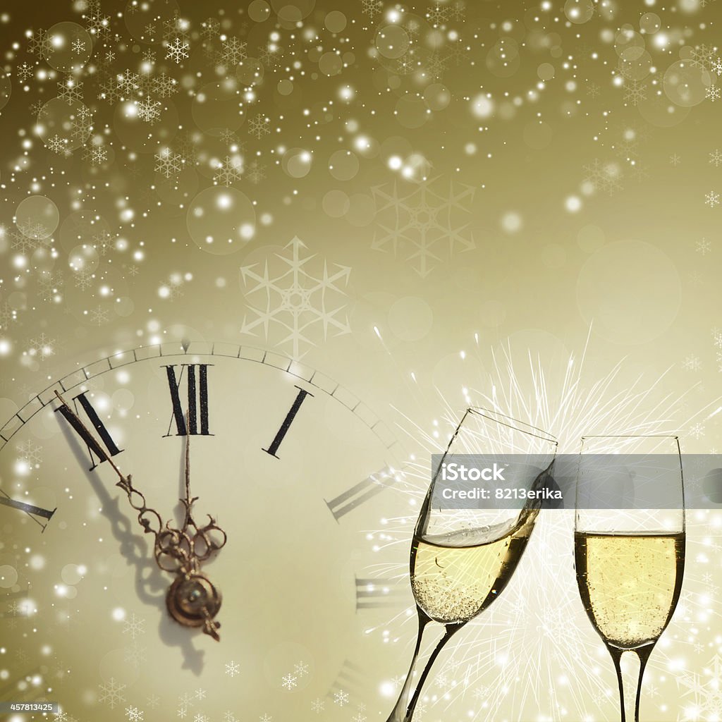 Gläser Champagner gegen die holiday lights - Lizenzfrei 2014 Stock-Foto