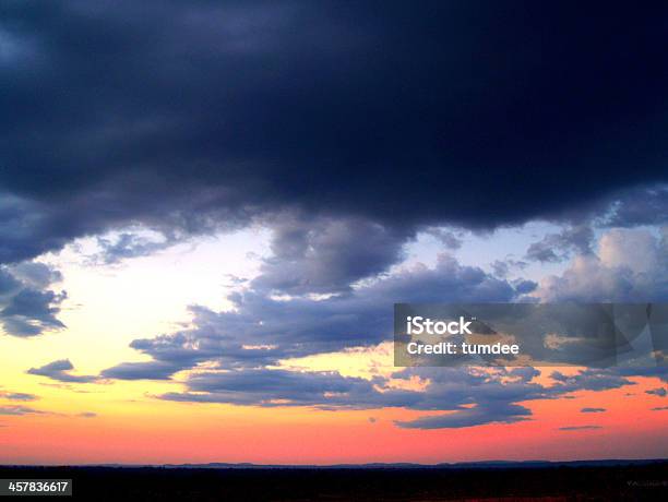 Céu Nuvens De Fundo - Fotografias de stock e mais imagens de Abstrato - Abstrato, Amarelo, Azul