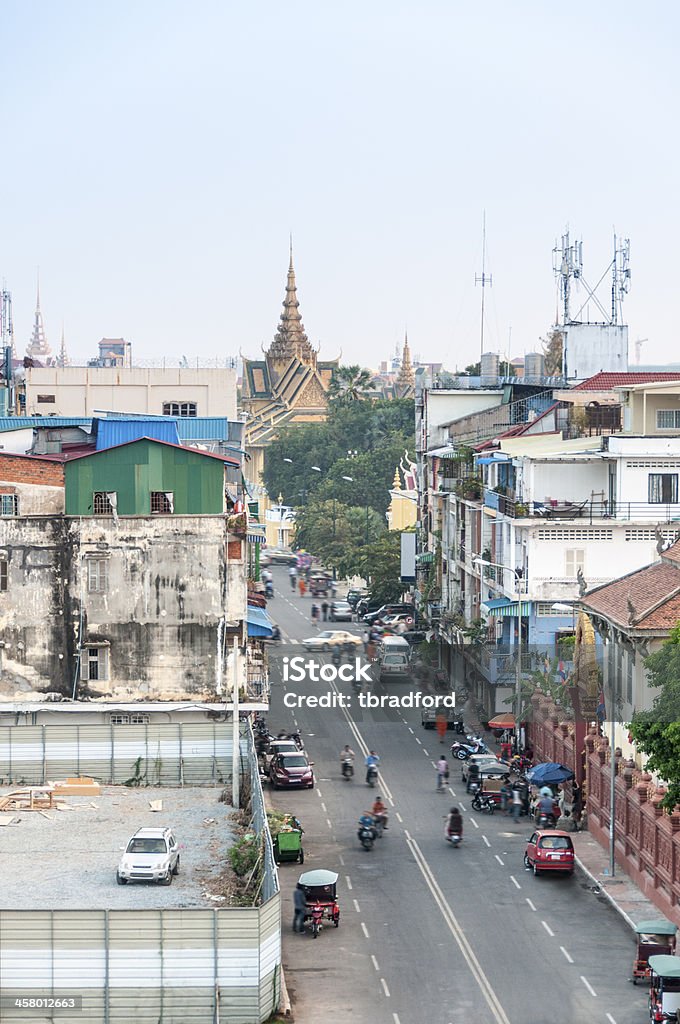 Escena de la calle de Phnom Penh - Foto de stock de Aire libre libre de derechos