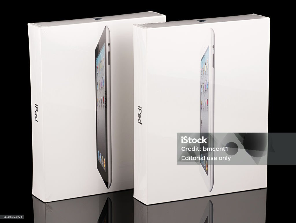 Apple iPad 2 paquetes, blanco y negro, envueltos versiones de retracción - Foto de stock de Blanco - Color libre de derechos