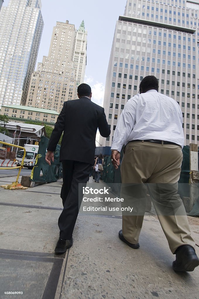 A piedi dal centro finanziario di New York - Foto stock royalty-free di Affari