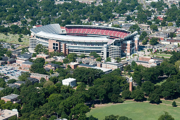 university of alabama de tuscaloosa - university of alabama at tuscaloosa photos et images de collection