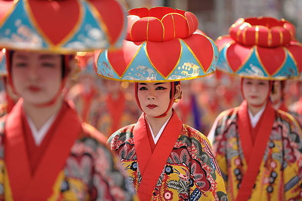 okinawan quimono - shuri castle fotografías e imágenes de stock