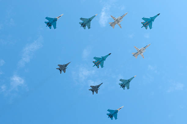 russische air force su - 34, 3 x su – 24 m und 4 x su – 27 – 29, 2 x mig - 4x stock-fotos und bilder