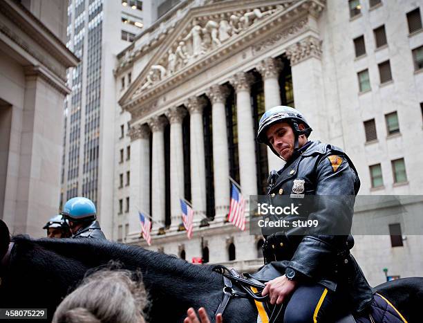 경찰 Wall Street 기마경찰에 대한 스톡 사진 및 기타 이미지 - 기마경찰, New York City Police Department, 거리