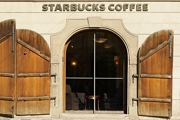스타벅스 커피 숍 - starbucks commercial sign store coffee 뉴스 사진 이미지